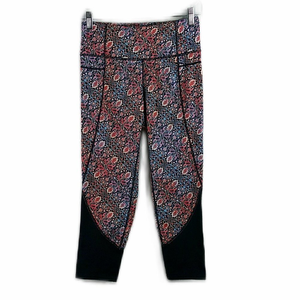 Athleta - Patterned Crop Workout Pants - XS